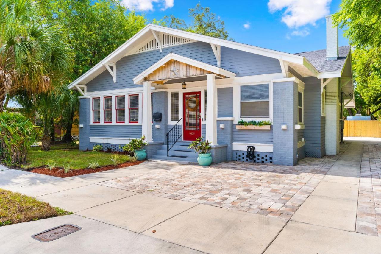 Four Different Options At One Great Location-- 1 - Spacious 3 Bed 2 Bath House Or 2- 2Nd Floor 2 Bed 1 Bath Guesthouse Or 3- 1St Floor Studio Or 3- A Tiny Home Rv Tampa Exterior photo